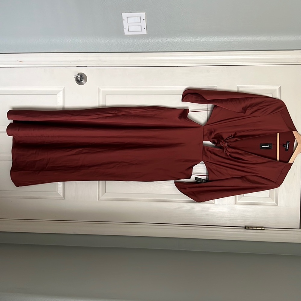 Express Satin Tie Front Side Cutout Midi
Dress